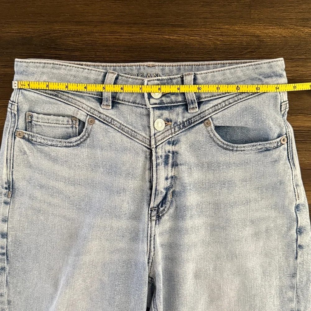 American Eagle Stretch High-Rise Straight Ripped Knee Mom Jeans Size 6 Long - Picture 3 of 10